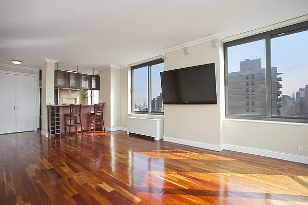 Rented by Corcoran | media 25