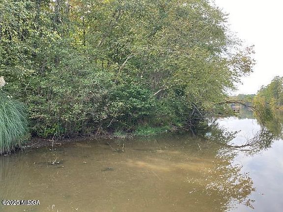 5th image of 171 Bluegill Rd