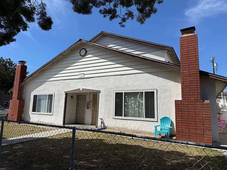 241 Campbell Way — Photo 1