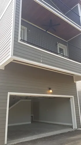 1121 Lawrence Ave #6 Photo 1