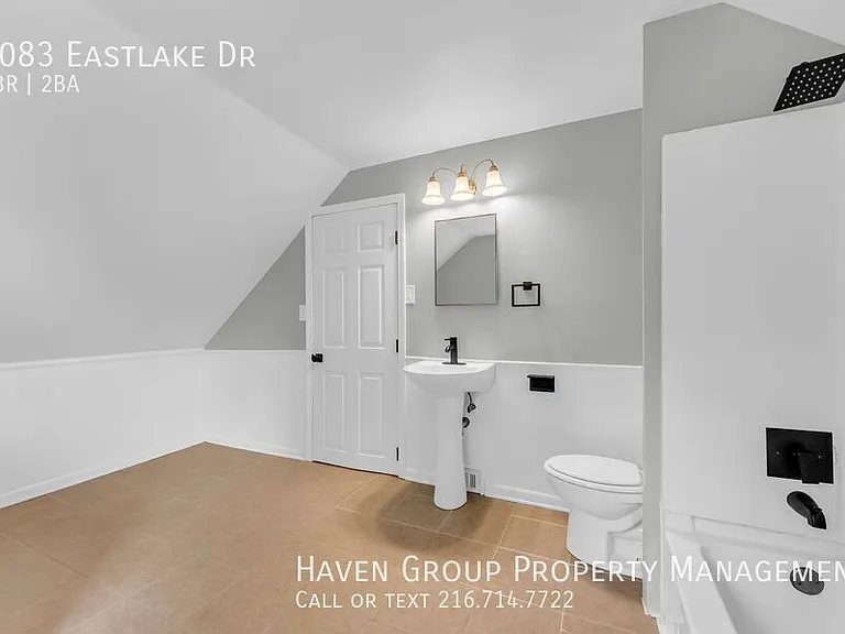 1083 Eastlake Dr — Photo 19