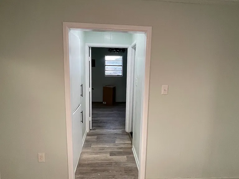 2706 N Hancock Ave #B — Photo 9