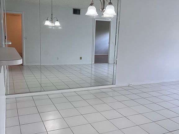 3rd image of 1251 SW 125th Ave APT 404T