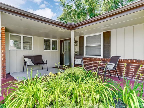 3rd image of 1008 Heathwood Dr