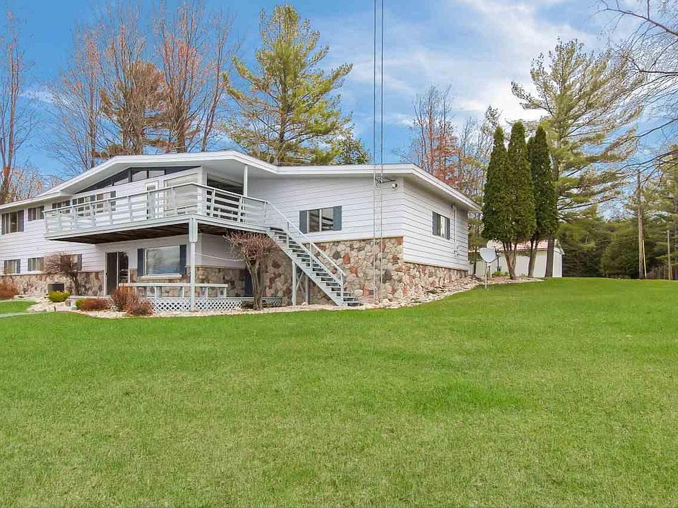 1st image of 7735 Briar Ln