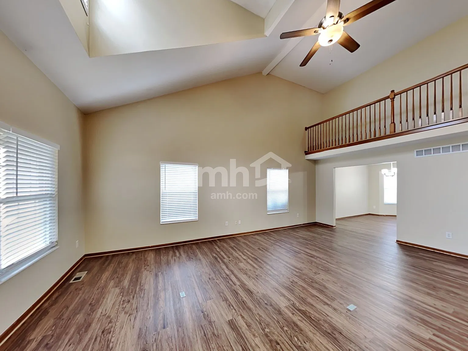 4 bed, 3.5 bath, 2529 sqft, $2,875 — Photo 4