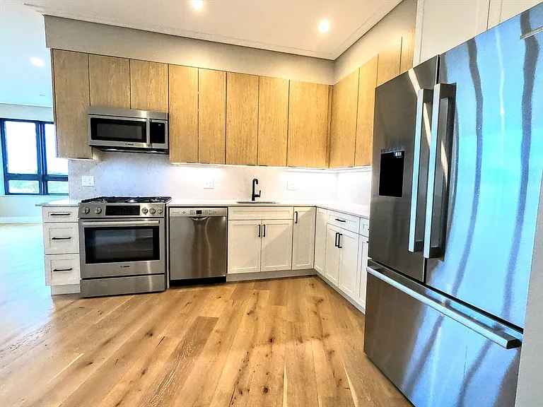 70 Leo M Birmingham Pkwy #508 — Photo 34
