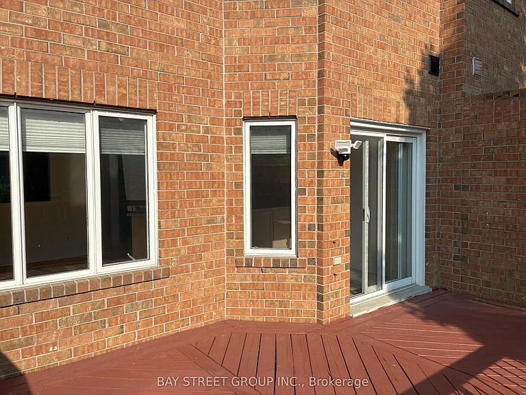 85 Kimono Cres — Photo 47