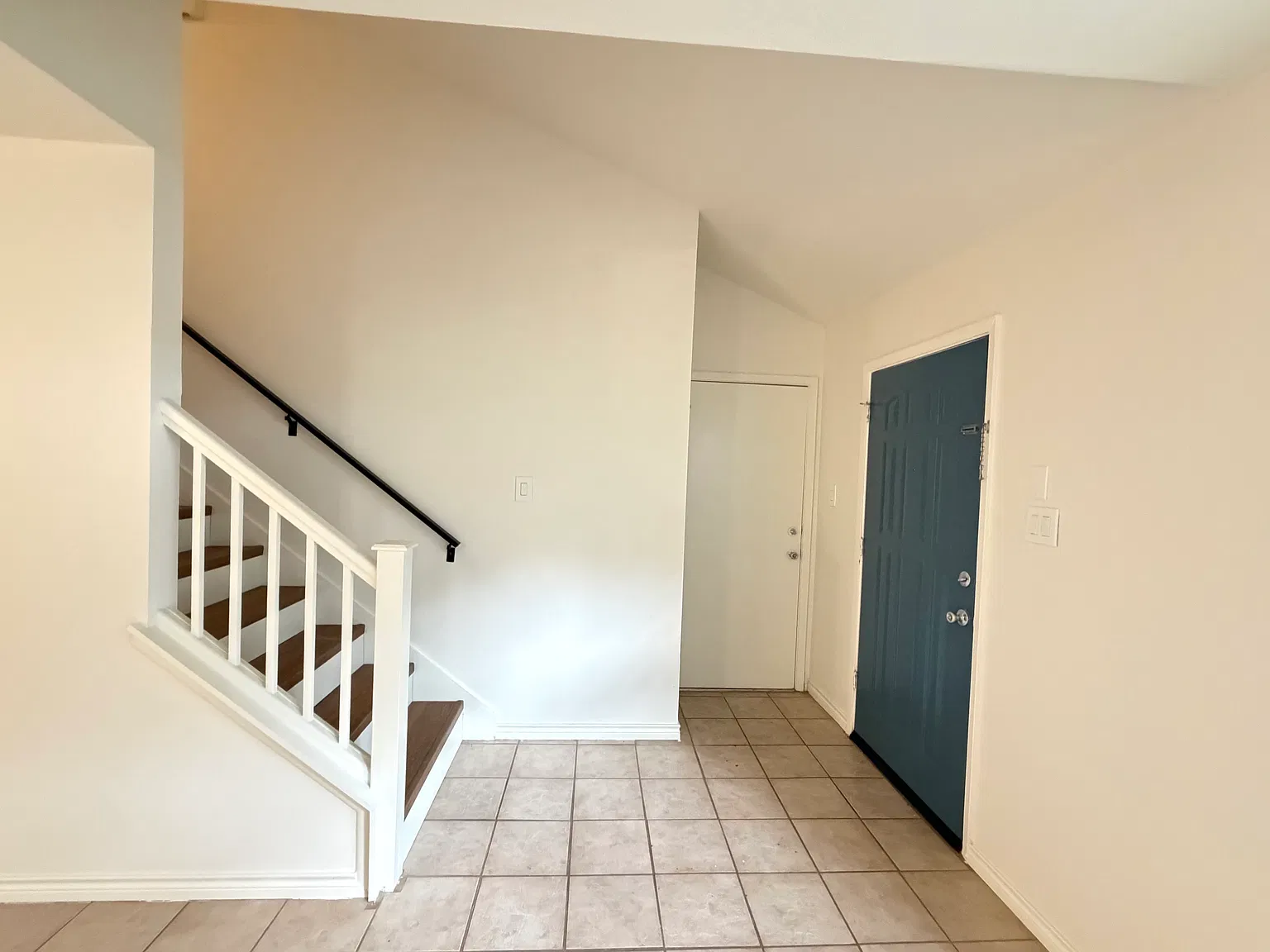 3 bed, 1521 sqft, $1,750 — Photo 2