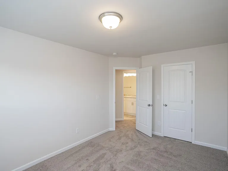2031 Sperling Dr — Photo 33