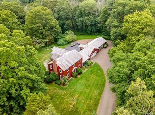 47 Griffing Pond Rd, Branford, CT 06405