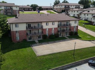 919 Southwest Blvd #R, Jefferson City, MO 65109