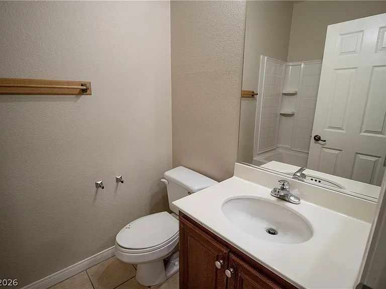 9124 Alpine Grove Ave #101 — Photo 9
