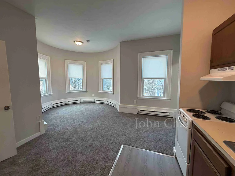 592 Cambridge St #33 — Photo 6