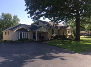 1036 Stark Dr, Alliance, OH 44601