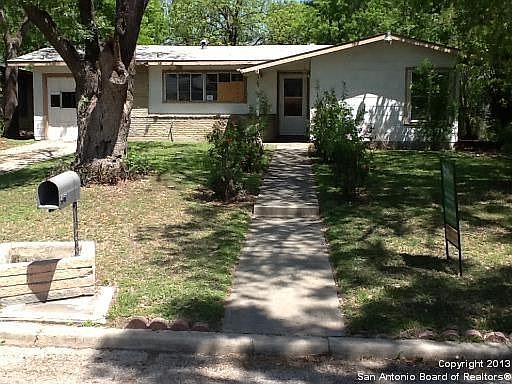 1st image of 307 Newport Dr