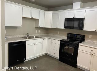811 Picotte St APT 2, Yankton, SD 57078
