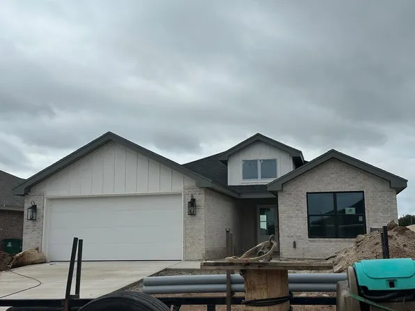 3143 Cedarhill Dr, San Angelo, TX 76904