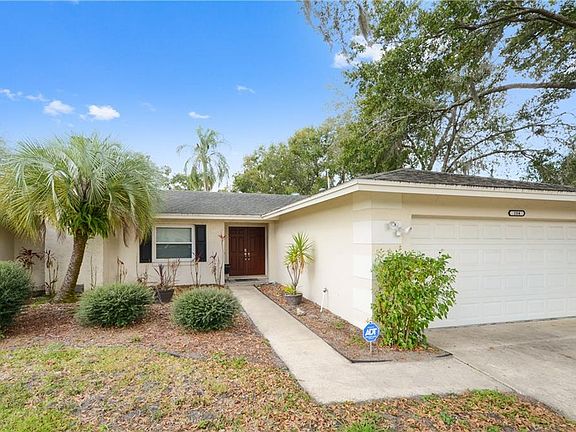 3rd image of 104 Poplar Pl