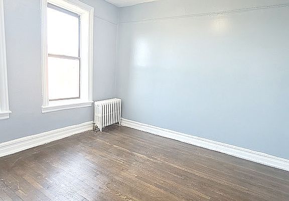 5th image of 1953 70th St APT D3