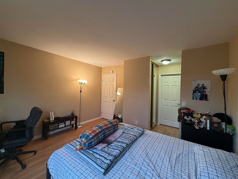 1st image of 7160 Shoreline Dr