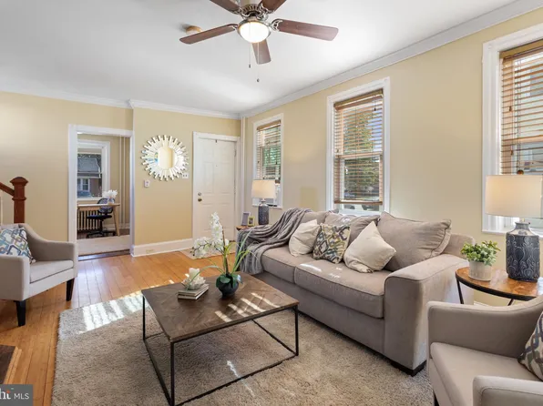 1558 Market St, Boothwyn, PA 19061