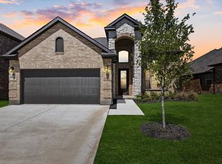 3325 Heathrow Rd, Mesquite, TX 75181