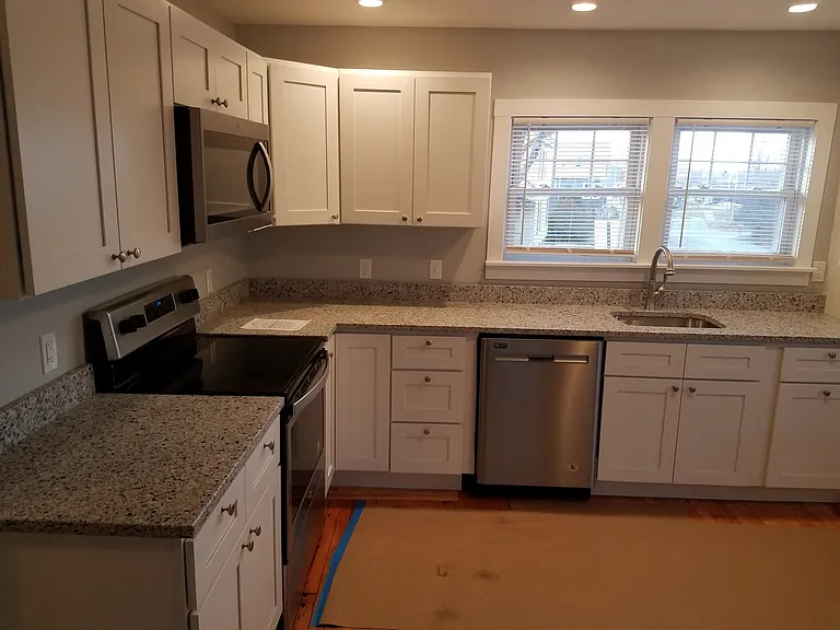 185 Preble Street — Photo 4