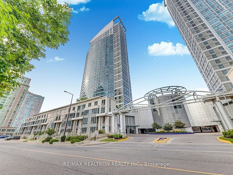 36 Lee Centre Dr #3111 — Photo 3