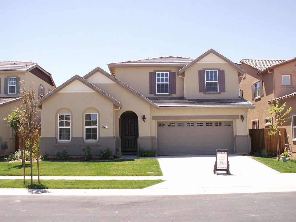 1st image of 2489 Foxcroft Cir
