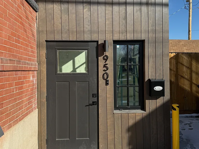 950 E Bayaud Ave — Photo 2