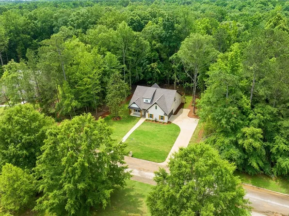 2003 Moores Mill Rd, Lanett, AL 36863