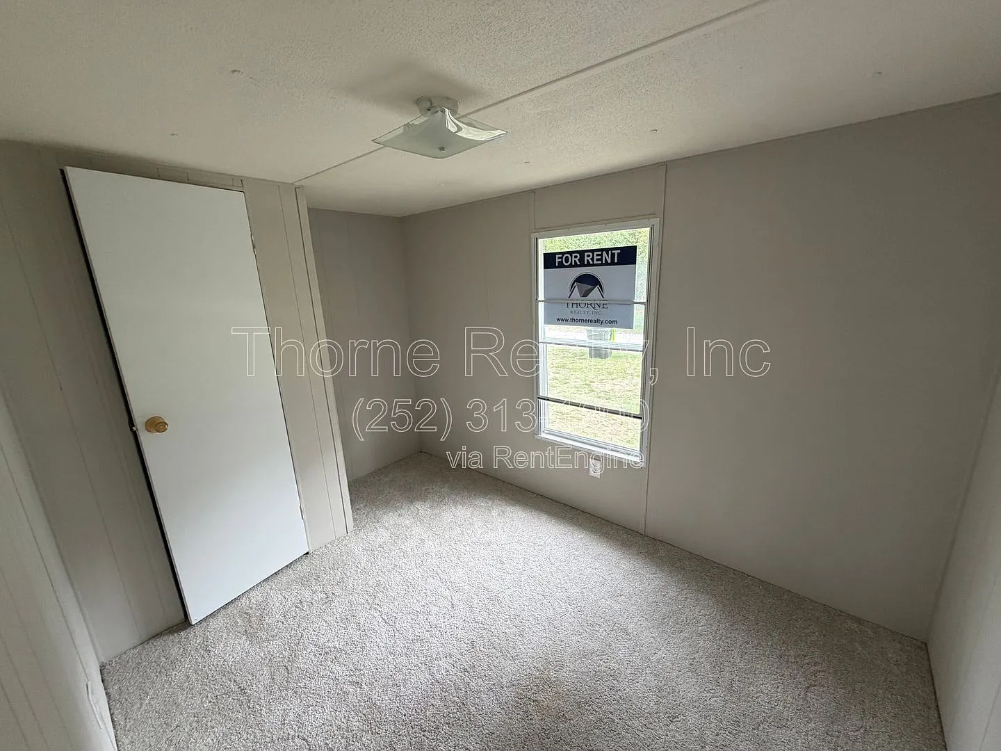2 bed, 1.0 bath, $750 — Photo 2