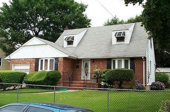 1st image of 801 Hempstead Blvd