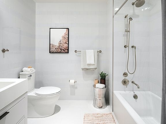 5th image of 510 E 14th St #513