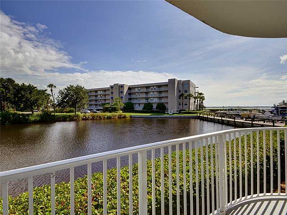 3rd image of 6114 River Run Dr #107