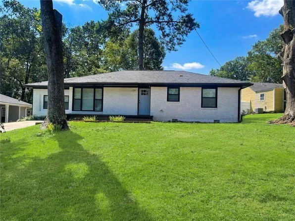 2597 Glenvalley Dr, Decatur, GA 30032