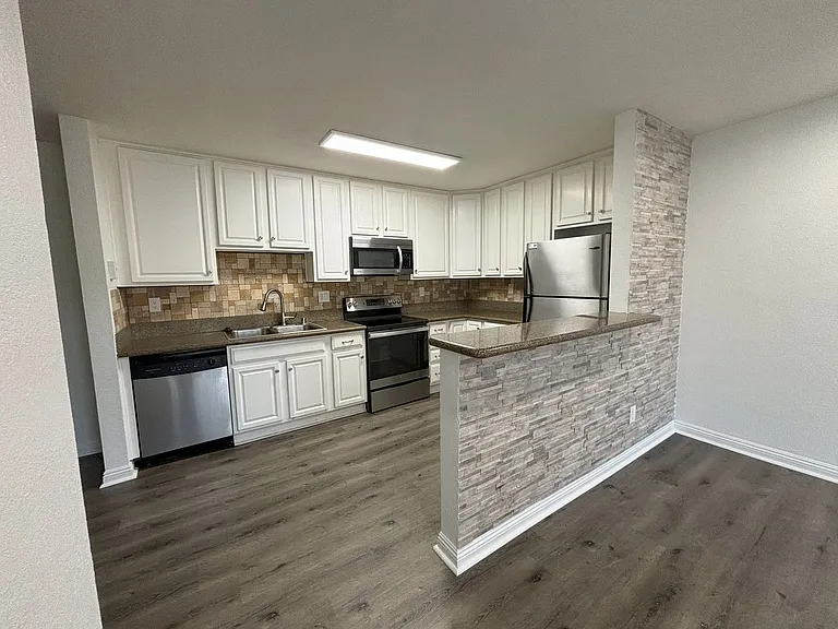 1825 Bayview Heights Dr #86 — Photo 7