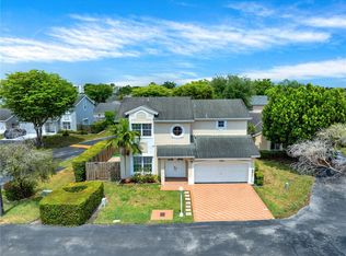 10000 NW 51st Ln, Doral, FL 33178