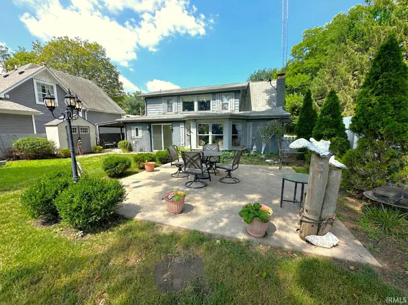 1007 E Ohio St, Monticello, IN 47960