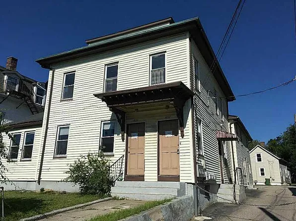 674-676 Providence St, West Warwick, RI 02893