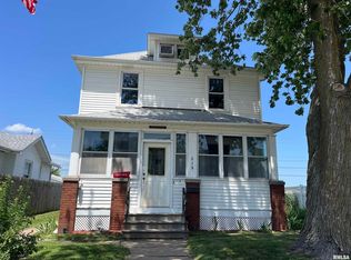 619 1st Ave, Silvis, IL 61282