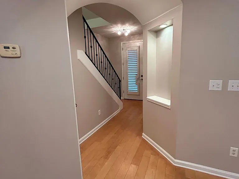 1390 Island Town Dr — Photo 6
