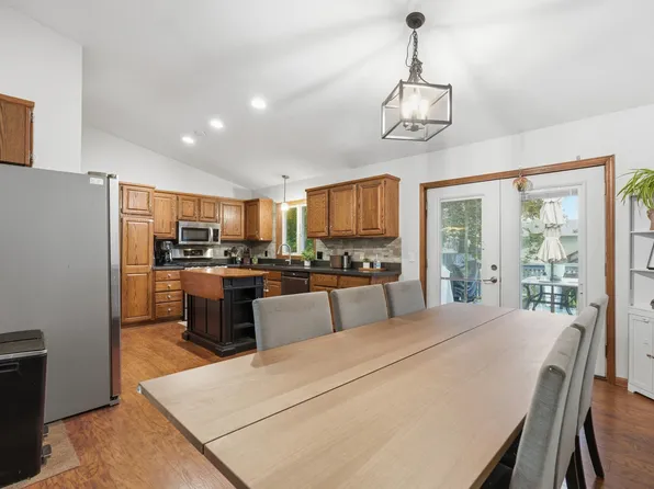 7910 Banks Path, Inver Grove Heights, MN 55077