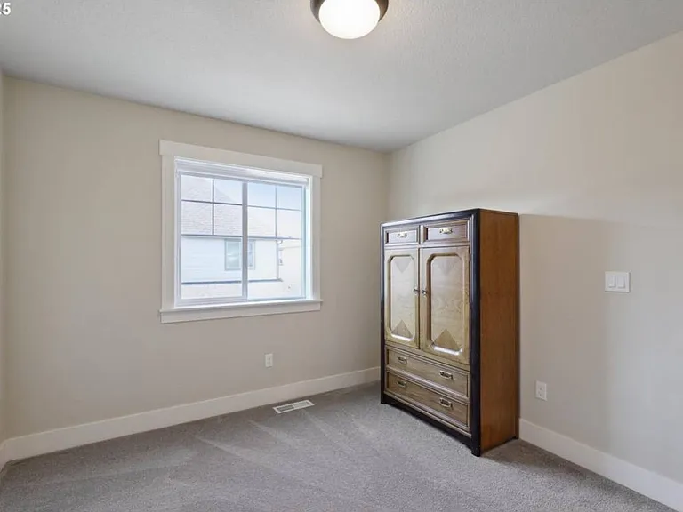 NW Olive St — Photo 8
