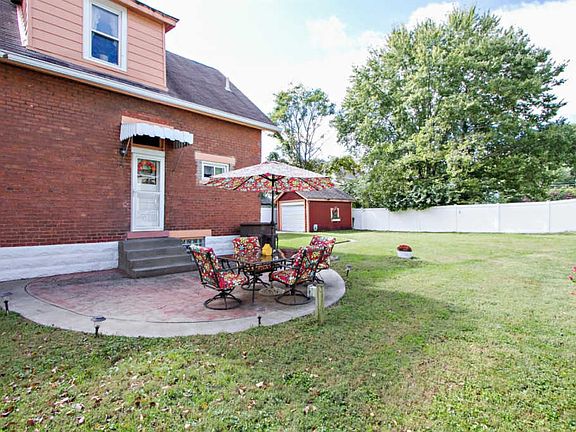 3rd image of 5213 Warren Ave