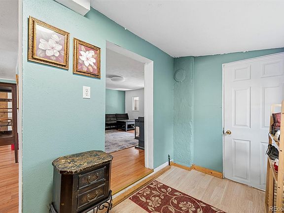 5th image of 16774 Pine Valley Road