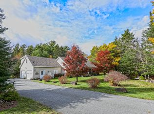 17 Meadow Ln, Blue Hill, ME 04614