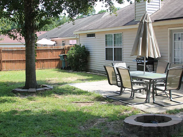 37 Dianne Mackenzie Way — Photo 11