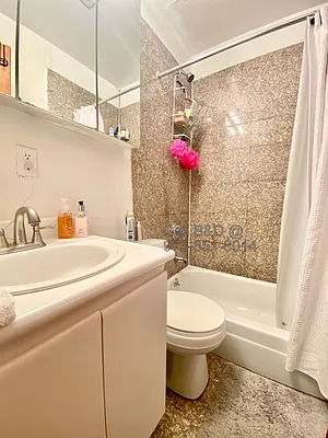 Rented by Bond New York | media 21